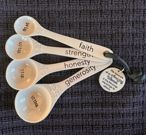 Amazing Woman Measuring Spoon Set